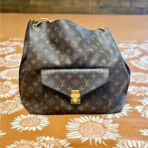 Louis Vuitton Métis Monogram Canvas Shoulder Bag in Brown with Gold Hardware